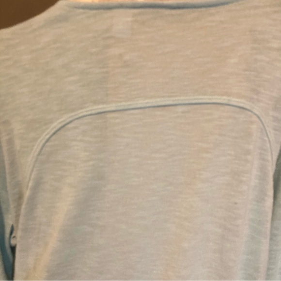 Weekends by Chico's Size 2 Scoop Neck Pullover Top Light Aqua Relaxed Fit Shirt - Picture 6 of 11